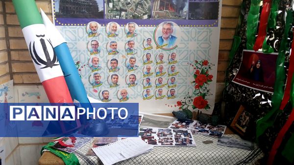 بازدید مدیر ارتباطات اتحادیه انجمن های اسلامی دانش آموزان از نمایشگاه مدرسه انقلاب در قم