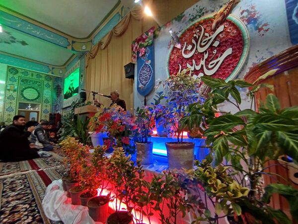 مراسم ولادت حضرت امام حسین (ع) در تکیه حسینی شهرستان کاشمر 