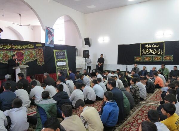  مراسم شهادت حضرت فاطمه زهرا (س) در مدارس شهرستان خلیل‌آباد 