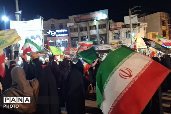 طنین حضور مردمی در فیروزکوه؛ میدان معلم میزبان میز خدمت و مطالبه‌گری شهروندان