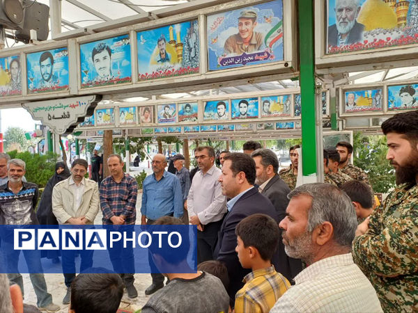 ‌حضور نوجوانان روستای مومن‌آباد قم در محفل روایتگری شهدا
