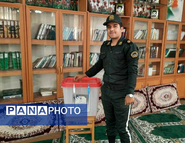 مردم نیشابور به نیابت از شهدا به پای صندوق رای آمدند