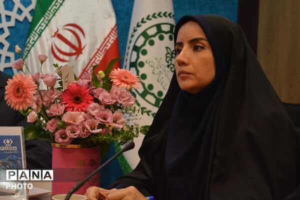 تجلیل از خبرنگاران پانا بهارستان‌دو