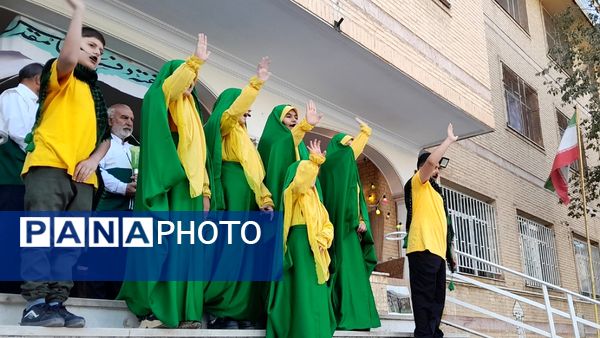 آغاز مهر با حضور خادمین حرم امام رضا(ع) در مدرسه عباسقلی رهگذر شهریار