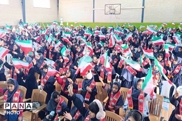 تقسیم مهربانی با شور عاطفه‌ها در مدارس خراسان شمالی