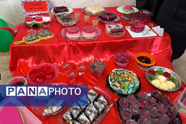 از انار تا لبخند؛ یلدای دانش‌آموزی