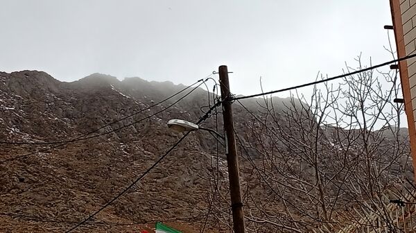 بارش زیبای باران با عطر و بوی بهار در شهرستان بن