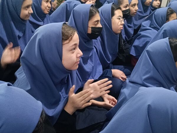 جشن نیمه‌شعبان در دبیرستان دکتر جواد حداد۲ ناحیه پنج مشهد