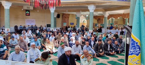 پاسخگویی مسئولان شهرستان باخرز به مردم در میز خدمت