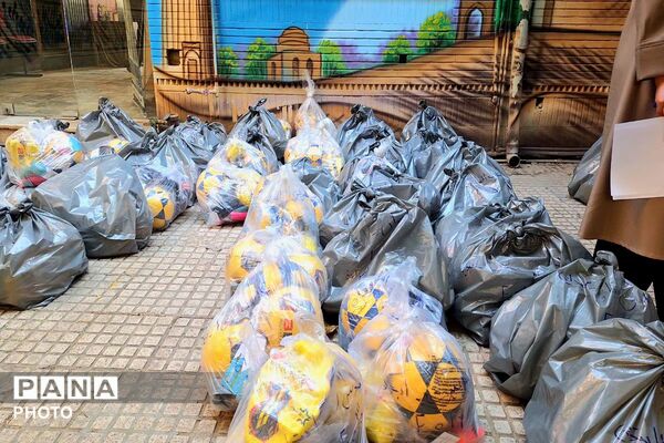 توزیع اقلام ورزشی شهرستان ورامین