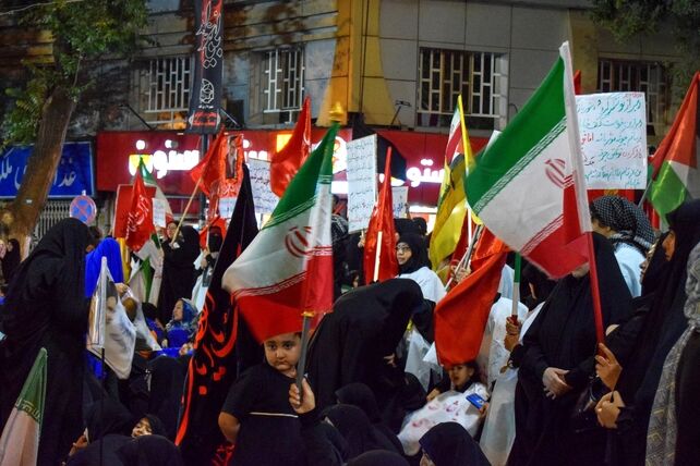 میدان مصدق کرمانشاه؛ میزبان نخستین شب های عزاداری‌های خیابانی