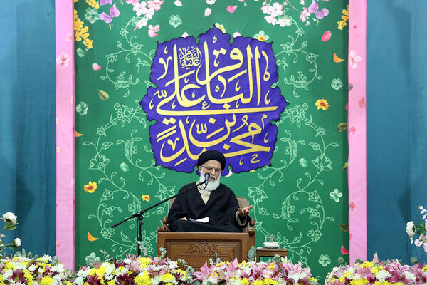 محفل قرآنی و جشن میلاد امام باقر(ع) در شب یلدای حرم حضرت معصومه(س)