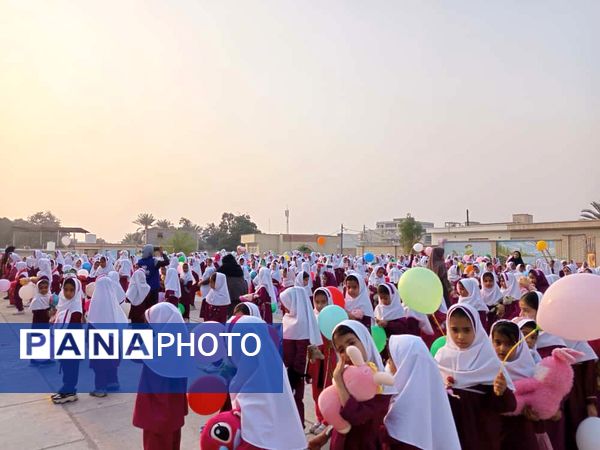 جشن «هفته سلامت روان» در مدرسه شهید سمیه میناب