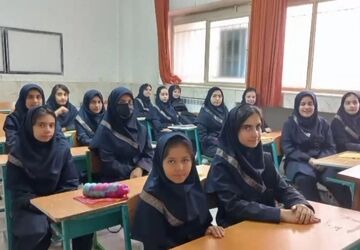 جشن جوانه‌ها در دبیرستان متوسطه اول مکتبی جابر ناحیه ۵اصفهان