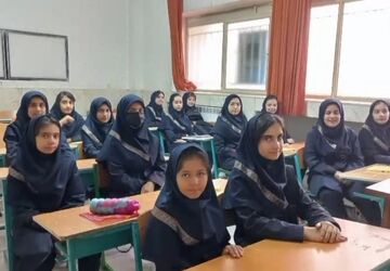 جشن جوانه‌ها در دبیرستان متوسطه اول مکتبی جابر ناحیه ۵اصفهان