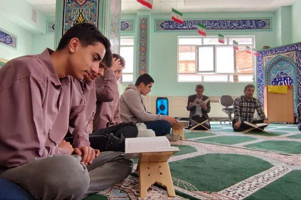 محافل انس با قرآن با یاد شهید سیدحسن‌نصرالله در مدارس رودهن 