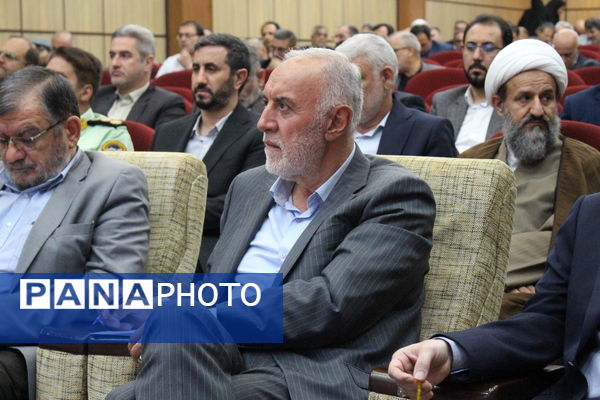 جلسه شورای اداری استان تهران با حضور وزیر کشور به‌مناسبت هفته معلم