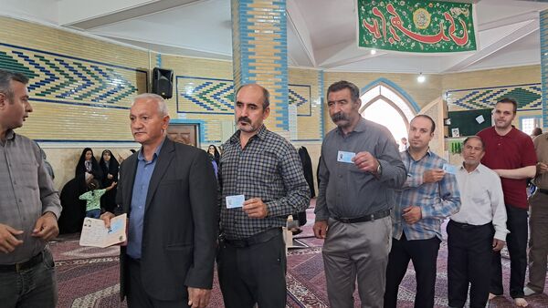 حضور پرشور رای‌اولی‌ها در انتخابات ریاست جمهوری