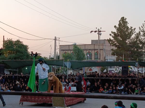 تعزیه خوانی روز عاشورا در دهستان رزق‌آباد