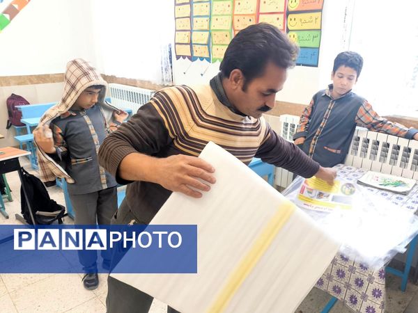 توزیع درپوش استاندارد دریچه کولر در دبستان شهید پسندیده فدافن 