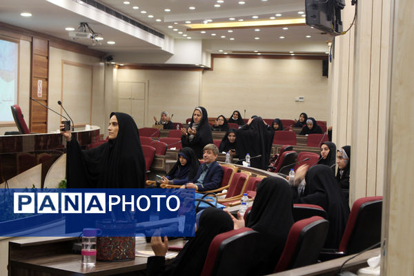 آیین اختتامیه چهاردهمین دوره جشنواره نوجوان سالم در قم