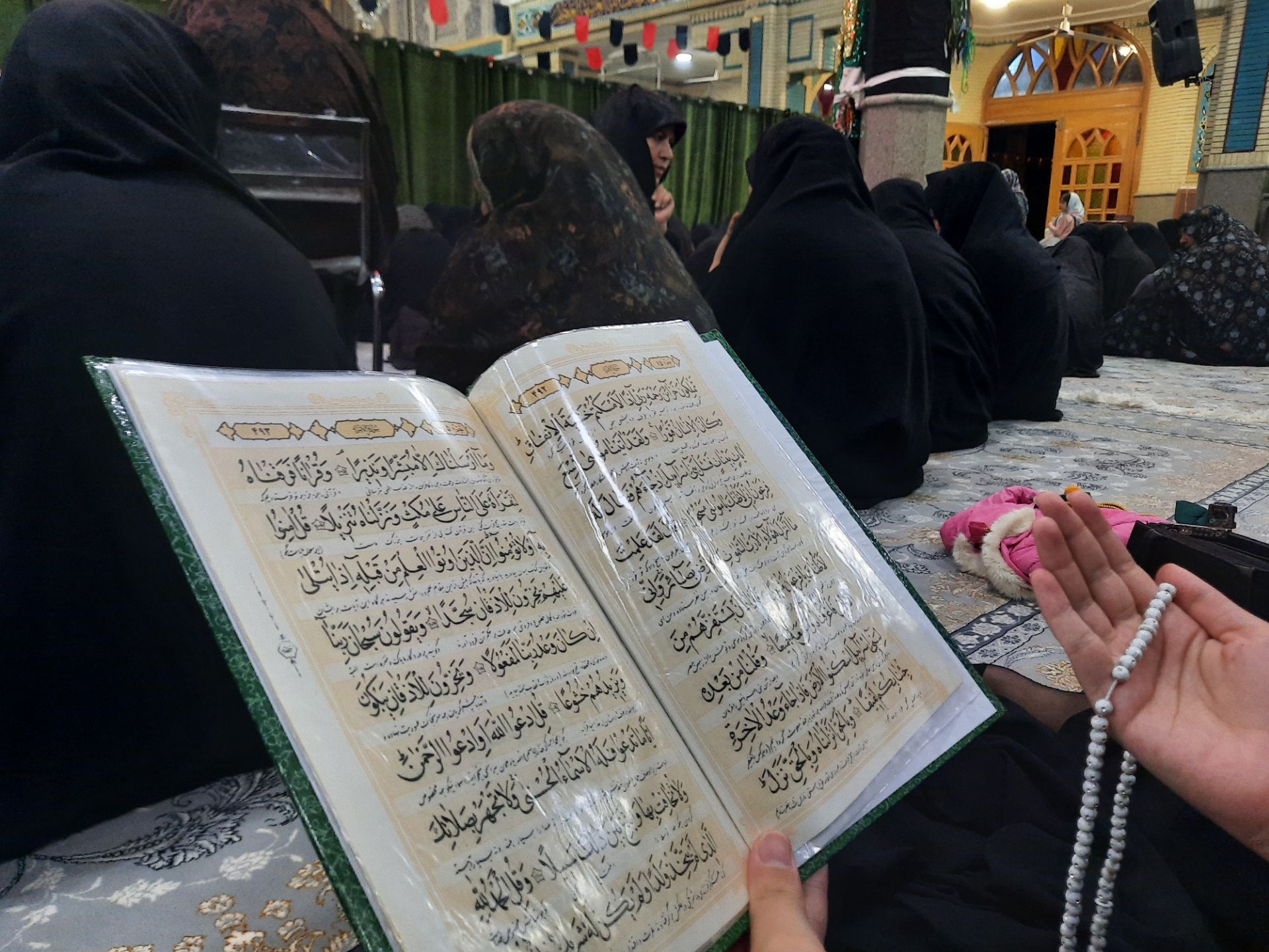 شب قدر؛ فرصتی برای نزدیک شدن به خدا 