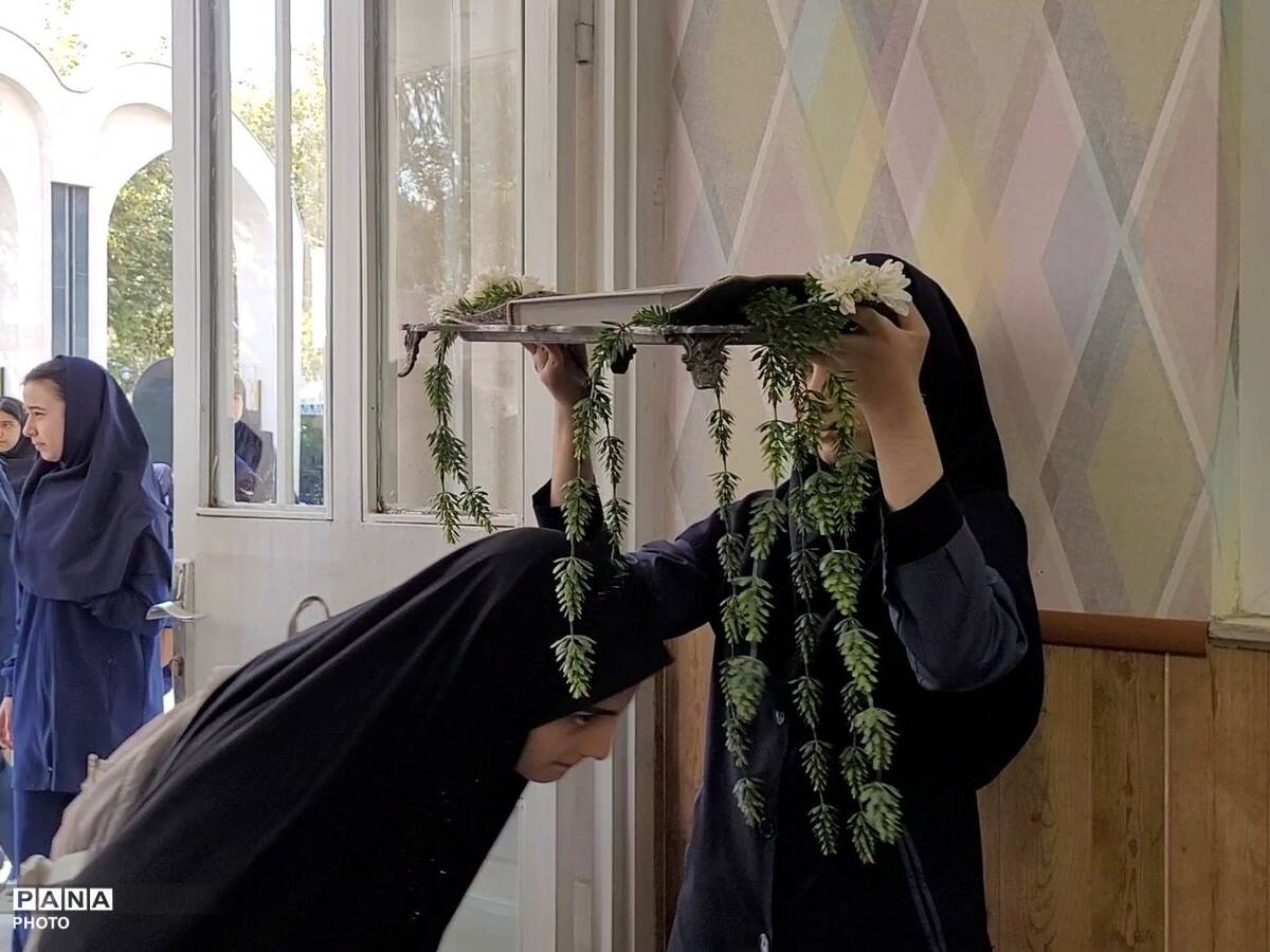 مهر با طنین همدلی و امید در دبیرستان مصلی نژاد حضرت زهرا(س)