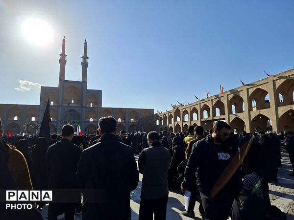 یزد، عزادار در سوگ پدر