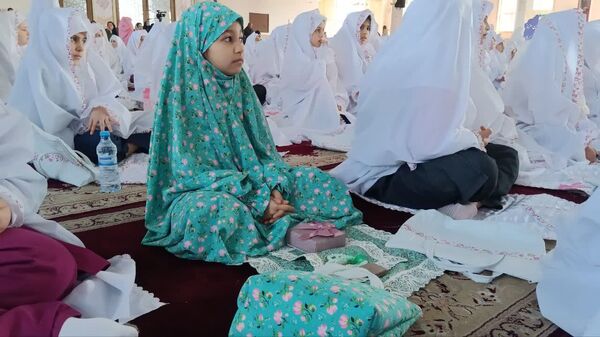 جشن تکلیف دختران؛ لحظات معنوی پر از شادی