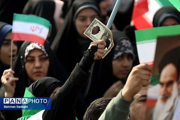 سخنرانی رئیس جمهوری در راهپیمایی ۲۲ بهمن ۱۴۰۳
