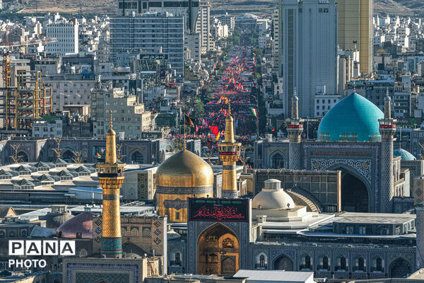 تشییع پیکر رهبر شهید انقلاب در مشهد مقدس-۱

