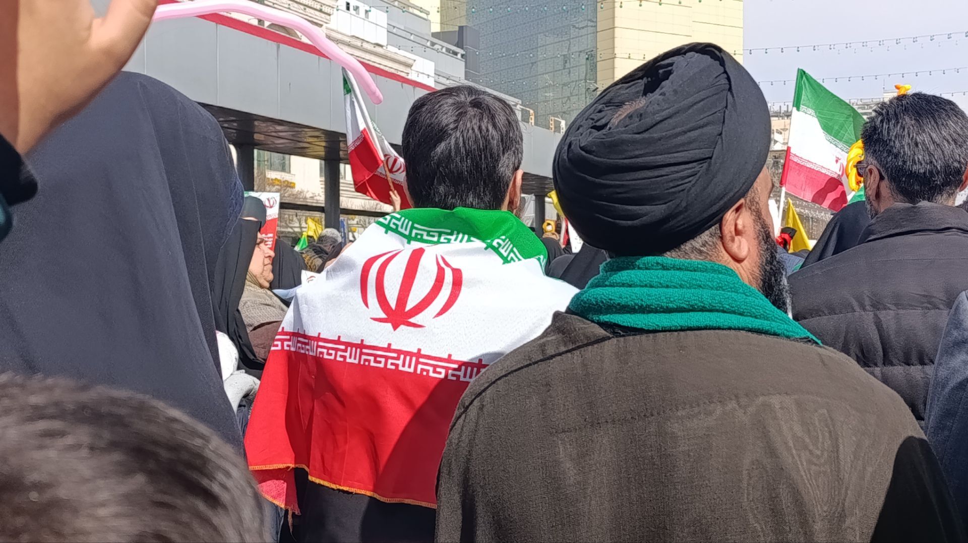 حضور پرشور مردم مشهد در راهپیمایی ۲۲ بهمن؛ تجدید میثاق با آرمان‌های انقلاب اسلامی