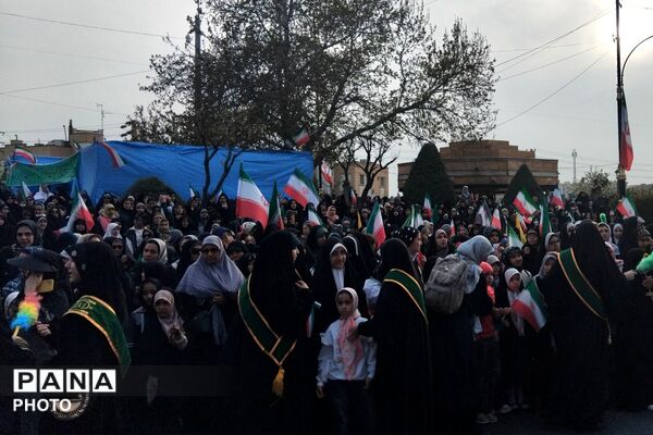اجتماع بزرگ دختران ایران به مناسبت ولادت حضرت معصومه (س) و روز دختر در پردیس