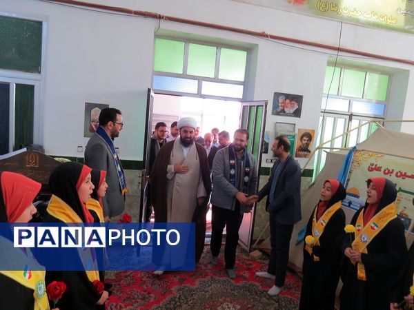 بازدید قائم مقام سازمان دانش‌آموزی از دانش‌آموزان پیشتاز معتکف بام و صفی‌آباد