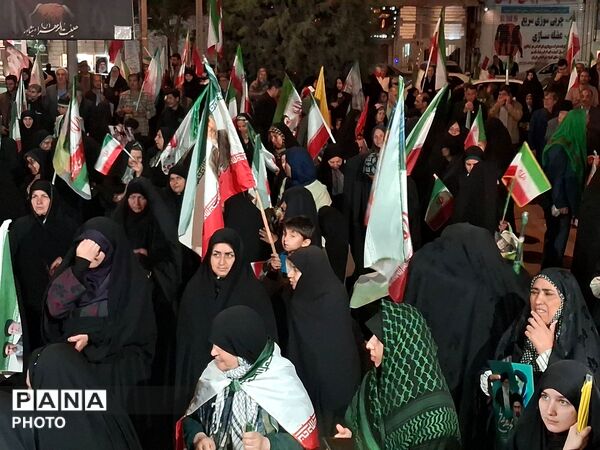 دل‌های عاشق در حسینیه فضل نیشابور به انتظار موعود