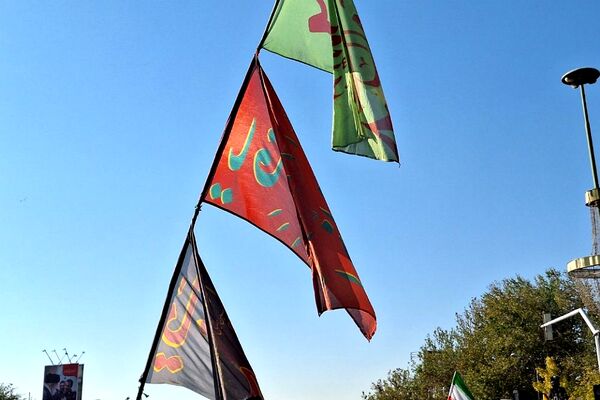 مراسم وداع با پیکر پاک شهید نیلفروشان