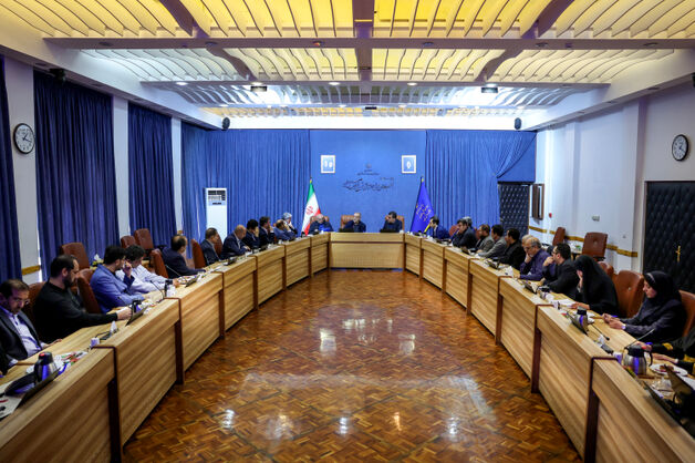 ایران متعلق به همه ایرانیان است؛ باید نخبگان در کشور بمانند و نقش‌آفرینی کنند
