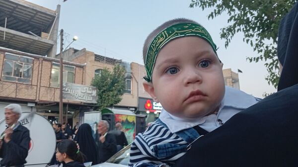 عزاداری کودکان به عشق امام حسین (ع) 