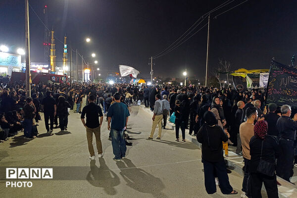 بجنورد یکپارچه در سوگ حسین(ع)