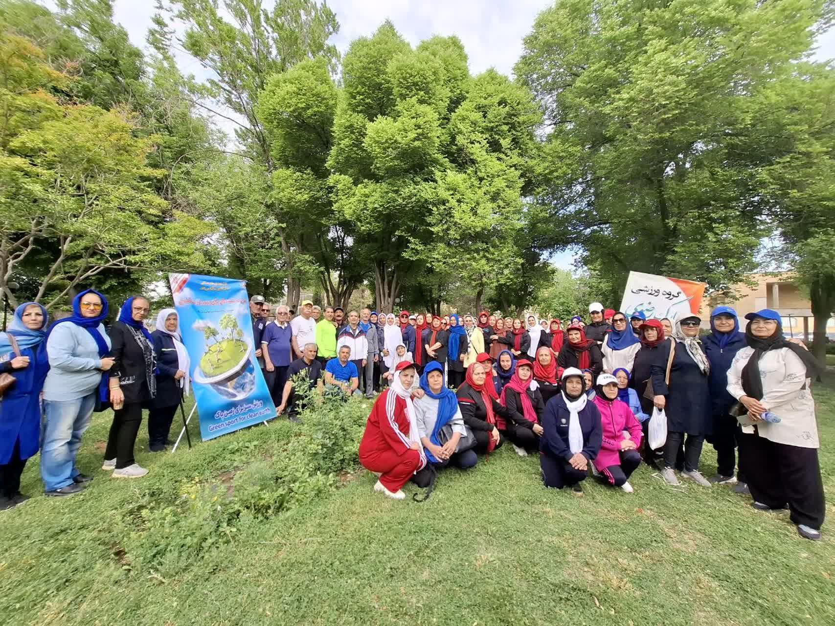  سه‌شنبه‌های ورزشی سالمندان در شیراز با پیام دوستی با طبیعت 

