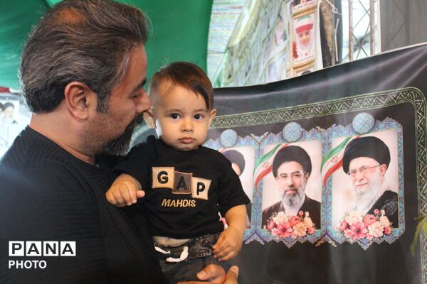 موکب های شهرستان فاروج در حال خدمت رسانی به زائران به رهبر انقلاب 