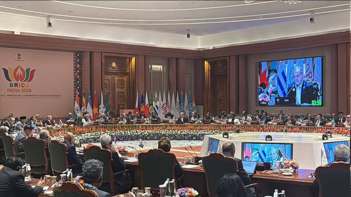 نشست «بریکس پلاس» در دومین روز اجلاس سران آغاز شد