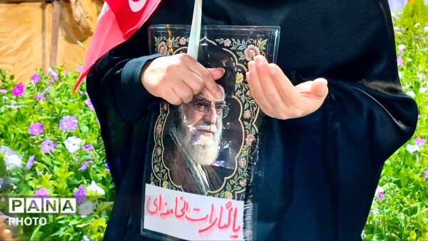 تجمع مردمی شهرستان نجف‌آباد همراه با عزاداری ایام محرم