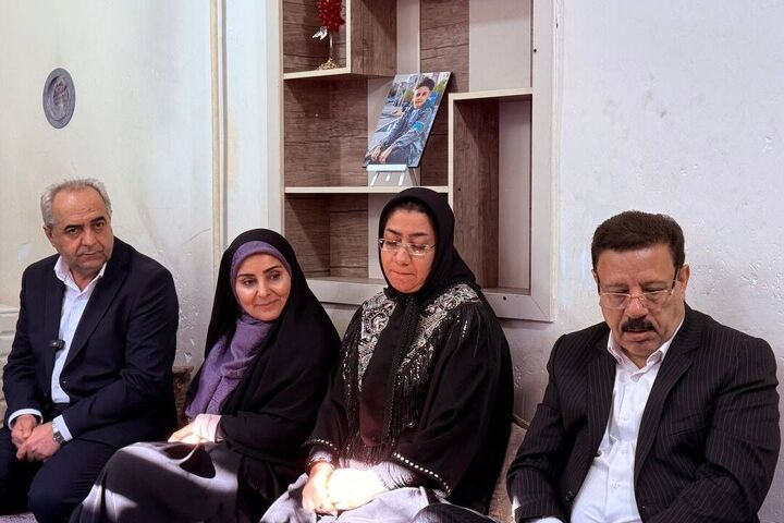 واگذاری زمین مسکونی به خانواده‌های دو شهید دانش‌آموز تبریزی به دستور وزیر راه‌وشهرسازی