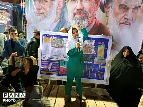 فرهنگیان و دانش‌آموزان گلوگاه یک‌صدا برای انقلاب