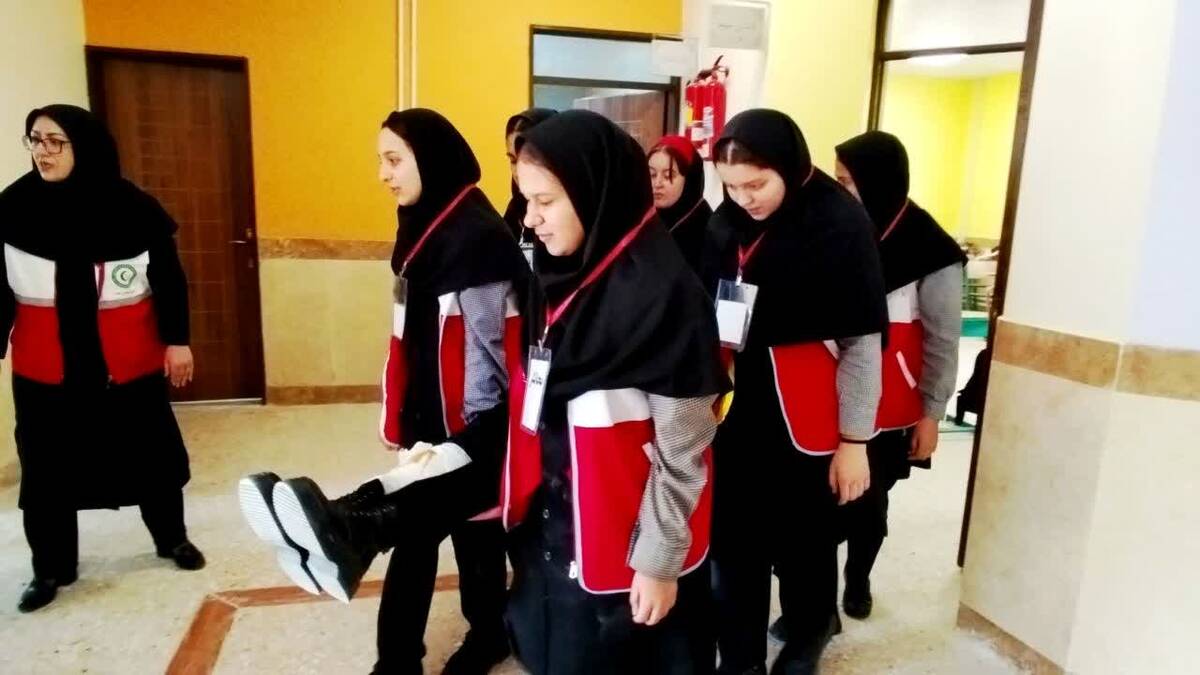 بیست و هفتمین مانور سراسری زلزله و ایمنی در مدارس شهرستان کلات