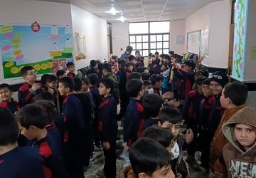 مراسم بزرگداشت شهادت شهید سلیمانی در دبستان معلم یک آشخانه 