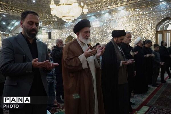 برپایی نماز عید سعید فطر در حرم حضرت عبدالعظیم حسنی (ع)