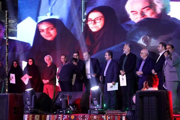 درخشش معلمان و دانش‌آموزان ورامینی در شب ششم جشنواره اقوام ایرانی