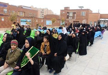 یادواره شهدا در مدرسه استثنایی باغچه‌بان قم